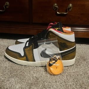 Jordan AJ 1 Mid SE